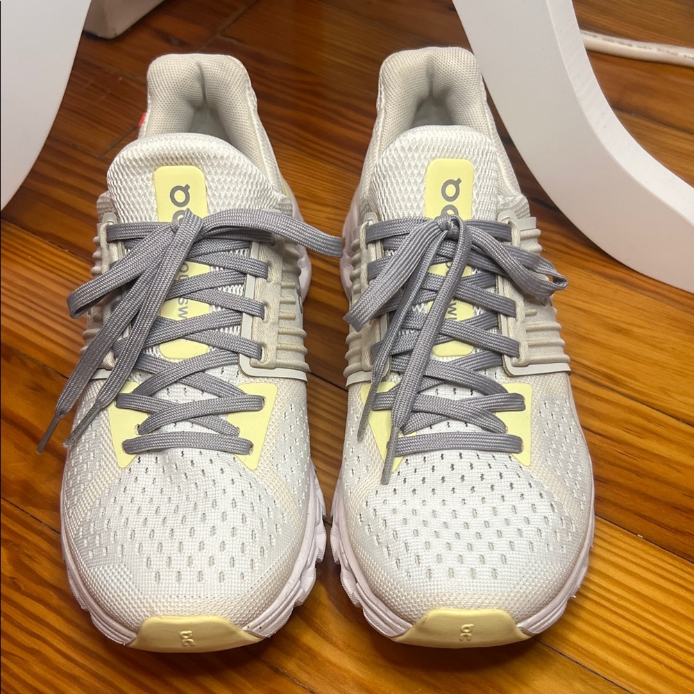 On Cloud Running Women's Athletic Shoes in White/Lime